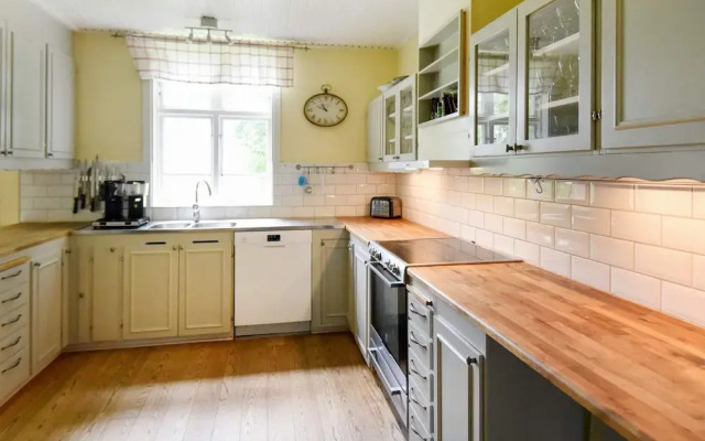 15 Person Holiday Home in Hjortkvarn-by Traum