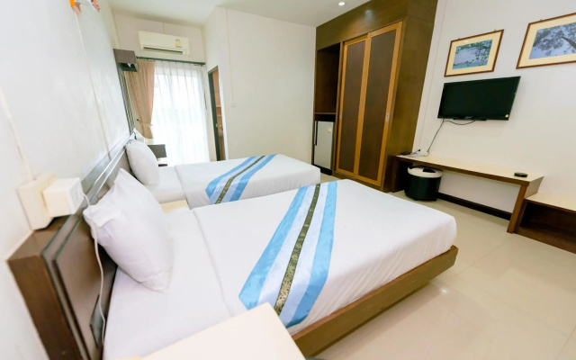 Bander Hotel