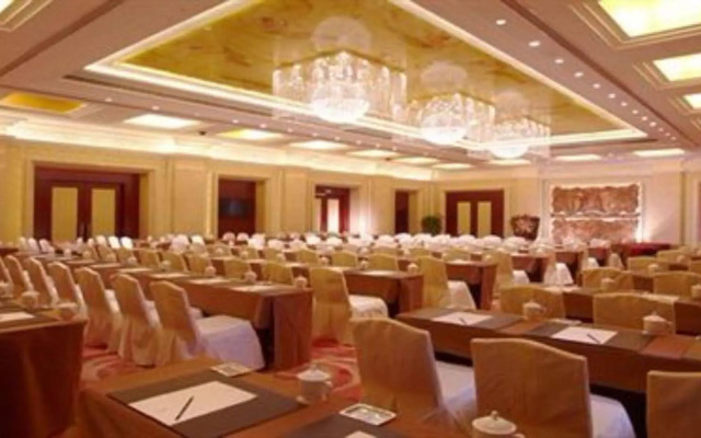 New Century Fengming Resort Zaozhuang