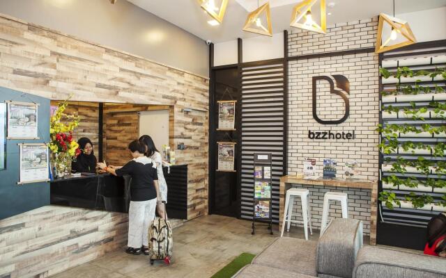 Bzz Hotel