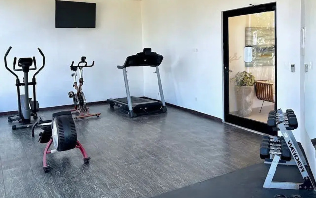 Studio w Private Pool Gym Relaxing Green Areas