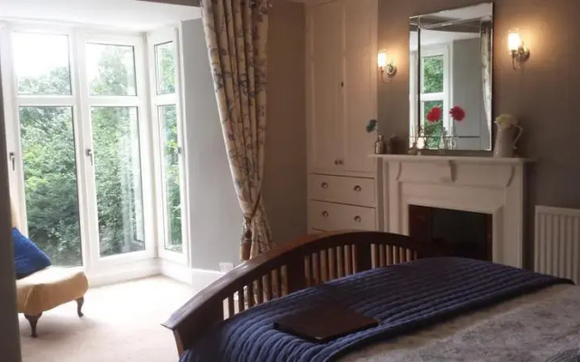 Overcott House Bed & Breakfast