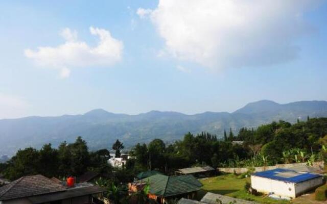 Villa Fiore Puncak