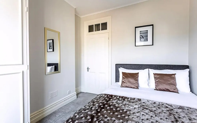 Serene 2BR - 3 Mins to Fulham Broadway