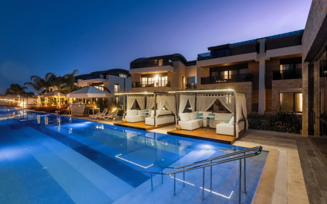 Luxury Garden Suites