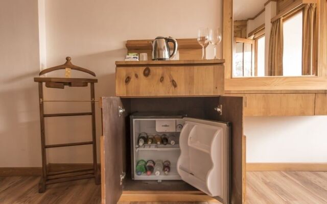 Whispering Inn by Vivaan