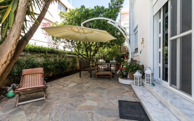 4 bdr Villa With Private Pool in Glyfada