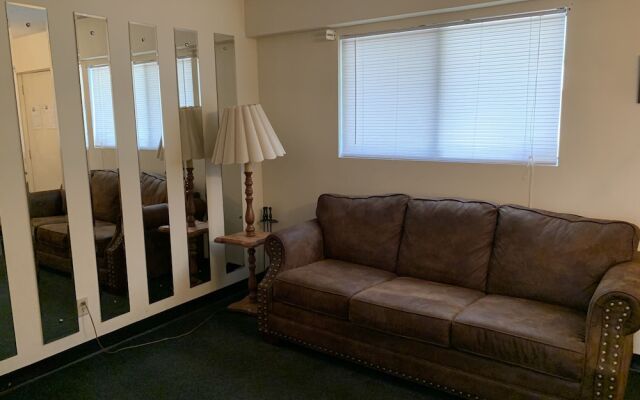 Oak Square Rentals