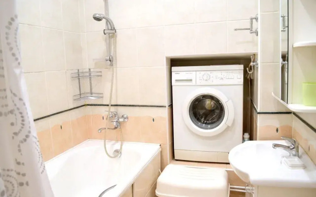 Intermark Apartments - Patriarch's ponds