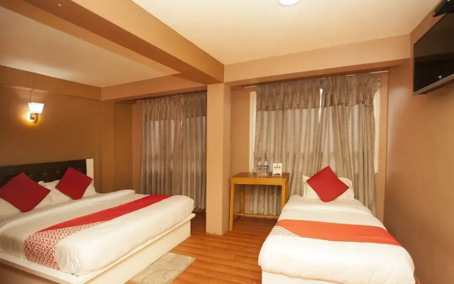 Oyo 607 De' Tisha Inn Lounge & Bar