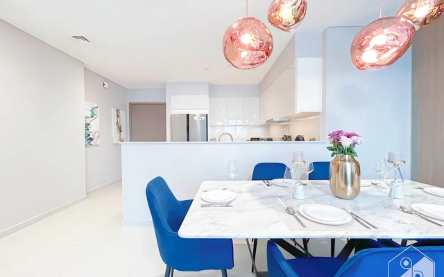 Spacious 3.5 Bedroom Apartment in Burj Royale