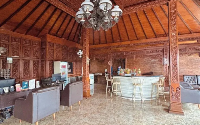 Chrome Hotel & Resort