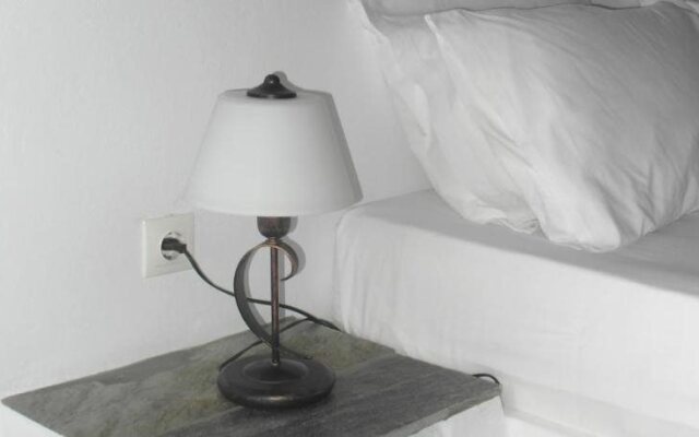 Pasithea Folegandros