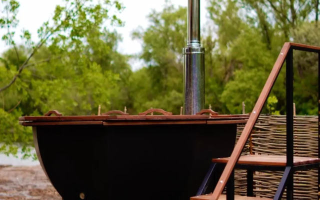 Река и Песок