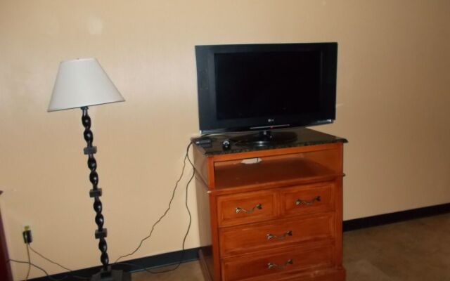 Seasons Inn and Suites