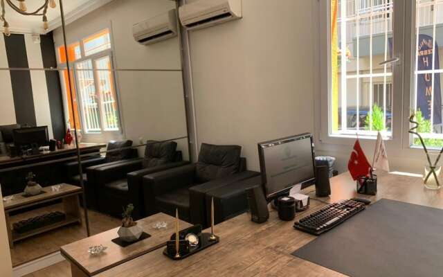 Zebra Hotel Alsancak