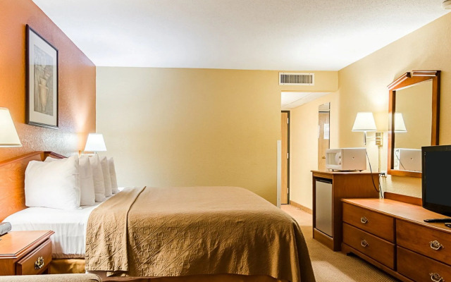 Super 8 by Wyndham Lawrence