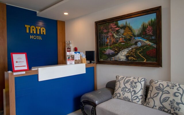 Tata 2 Hotel