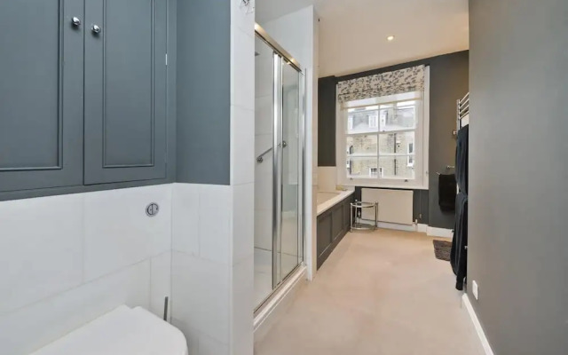 Fantastic 2bed Flat With Private Roof Terrace