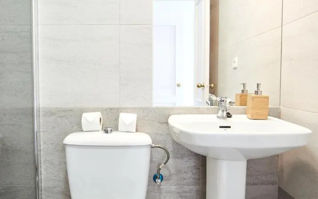 San Jacinto Triana Suite by Valcambre