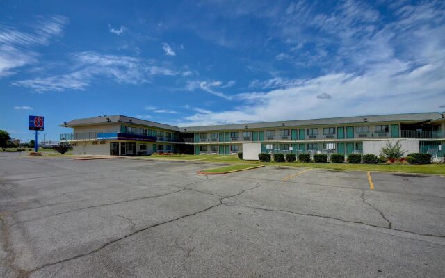 Regency Inn