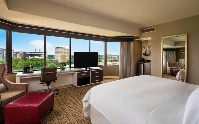 Renaissance Atlanta Waverly Hotel & Convention Center