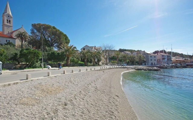 Luxury Accommodation Mirula