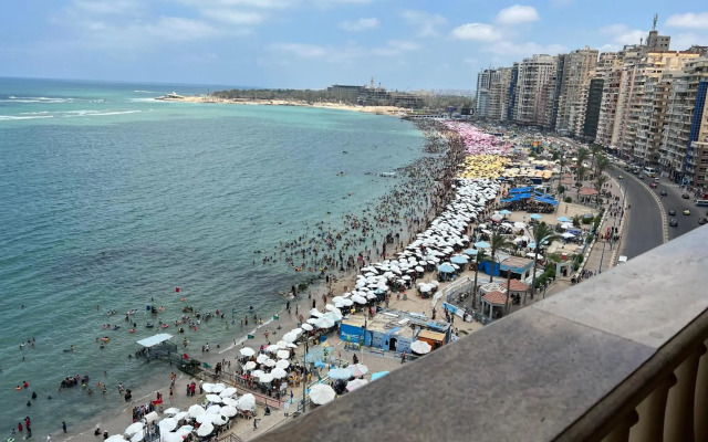 Apartment Panorama Beach Montazah 3