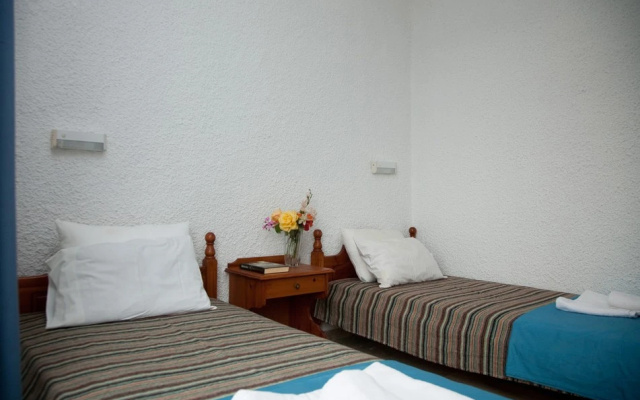 Hotel Koukouras-Lia Apartments