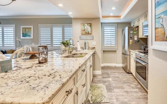 Land's End 7-306 Beach Front - Premier