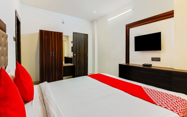 OYO 29131 Hotel MN Grand