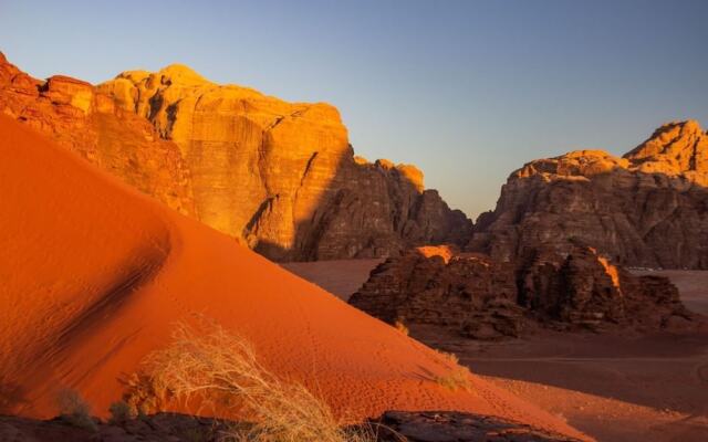 Captain's Desert Camp