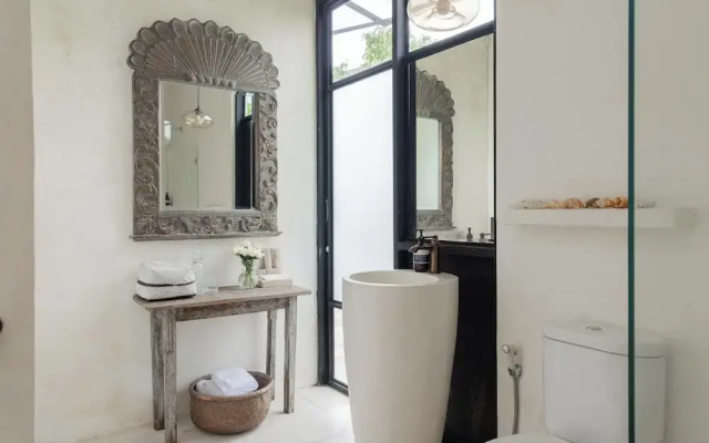 Bi Design House