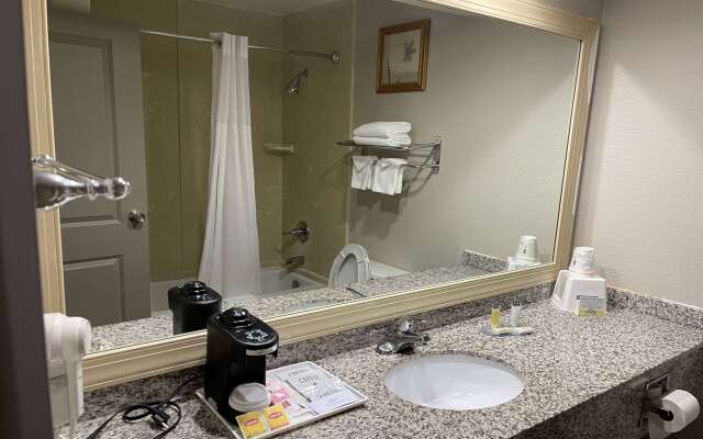Days Inn by Wyndham Fayetteville-South/I-95 Exit 49
