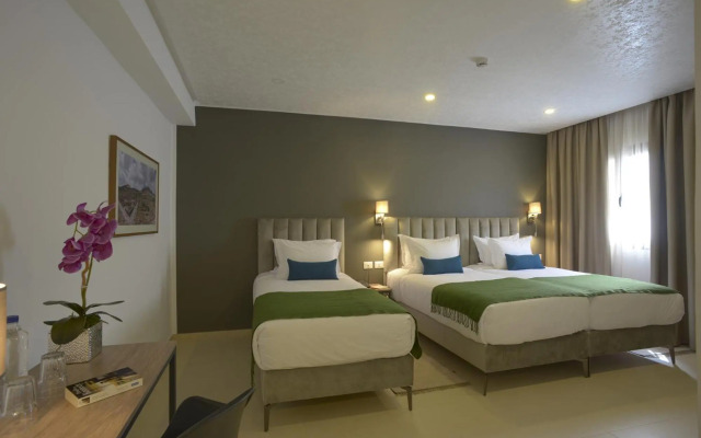 Maia Hotel Suites
