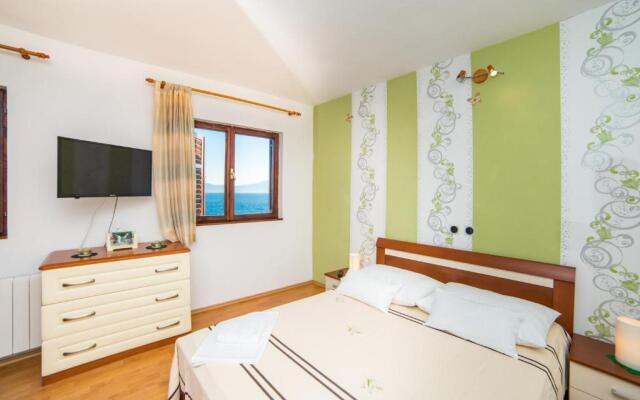Apartment Mande