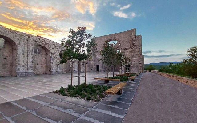 Beautiful Home in Kastav With Wifi and 2 Bedrooms