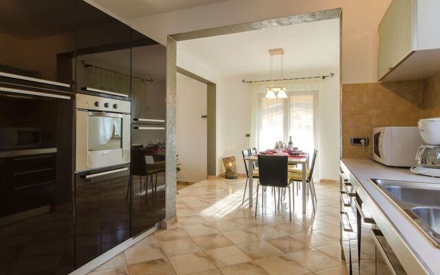 Comfortable Holiday Home in Rovinj with Private Pool