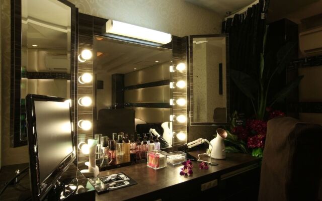 LUSSO CROCE URBAN RESORT - Adult Only