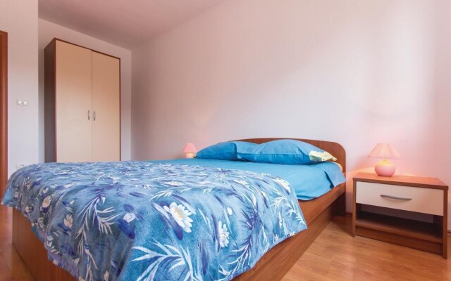 Stunning Home in Pula With Wifi and 4 Bedrooms