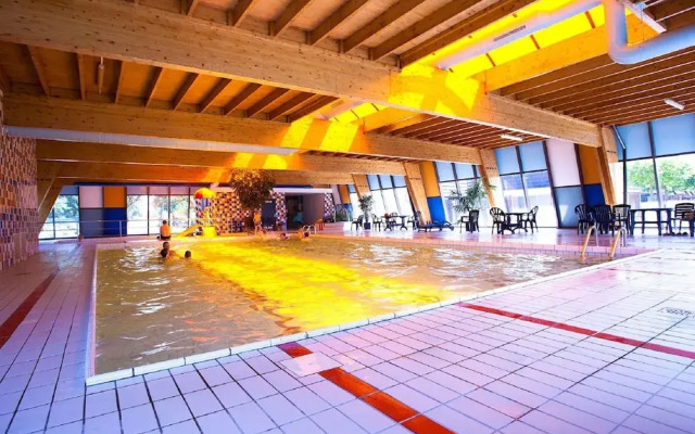 Nice Chalet With Beach at 600 m