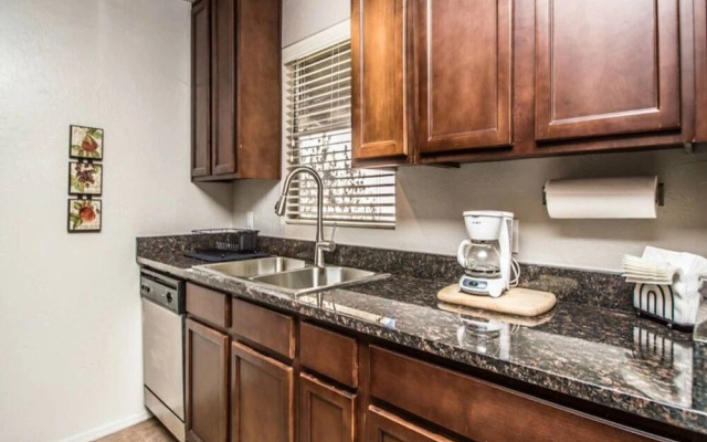 Great North Scottsdale Condo!