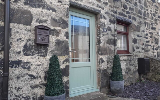 Immaculate 1 Bedroom Cottage sea View From Bedroom