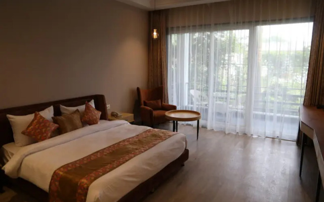 Merak Resort, Corbett