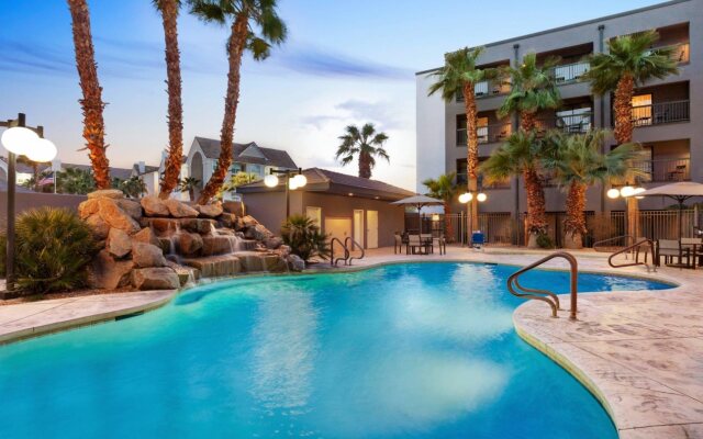 Courtyard By Marriott Las Vegas Stadium Area