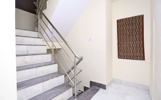 OYO 9629 Pearl International