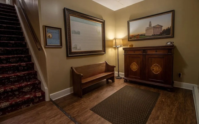 Nauvoo Temple House Hotel