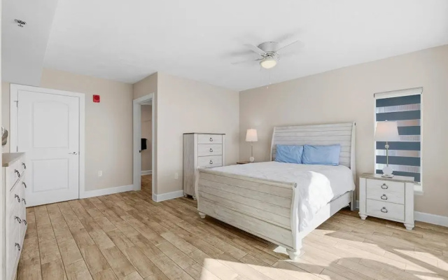 Dimucci Tower 404