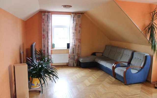 Guest house at 46 Lesnoy Prospekt
