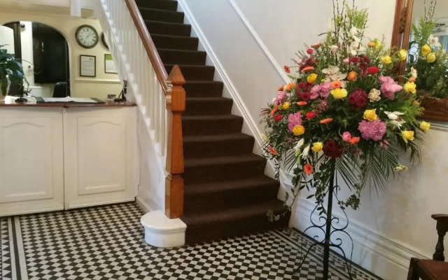 The Carre Arms Hotel